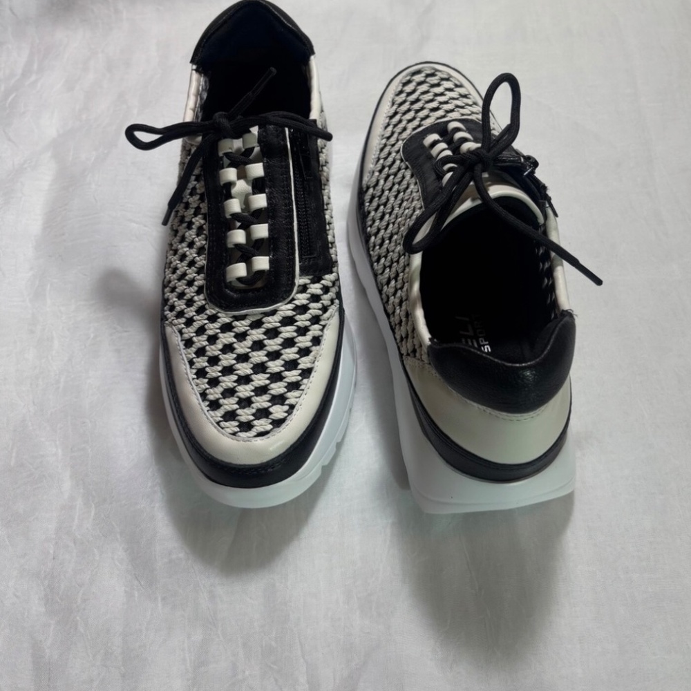 Vaneli Sport Women’s Sneakers Black/White 7 1/2 - Picture 4 of 5
